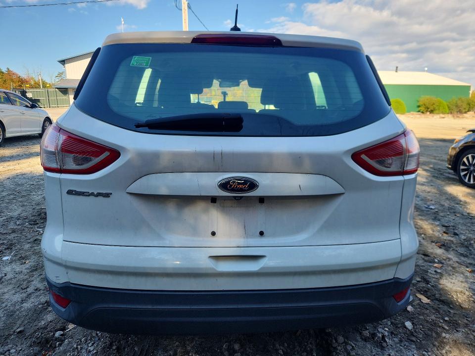 2015 Ford Escape მანქანა იყიდება აუქციონზე, vin: 1FMCU0F78FUC71813, აუქციონის ნომერი: 71718686