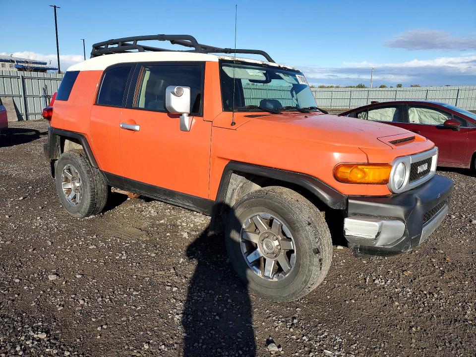 71810496 :رقم المزاد ، JTEBU4BF7EK178730 vin ، 2014 Toyota Fj Cruiser مزاد بيع
