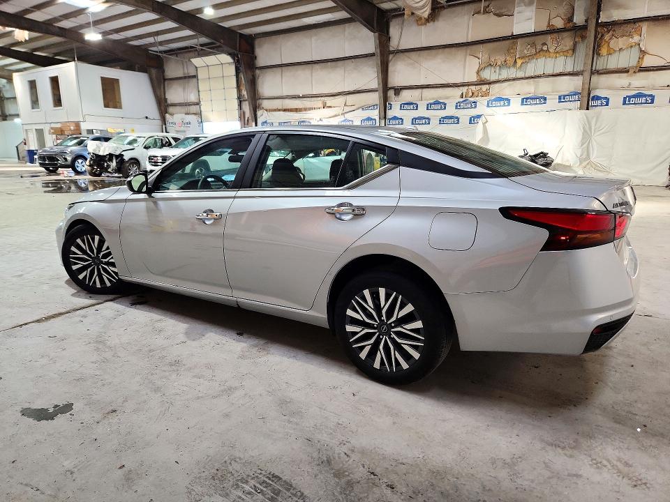 2025 Nissan Altima მანქანა იყიდება აუქციონზე, vin: 1N4BL4DV2SN402952, აუქციონის ნომერი: 72401986
