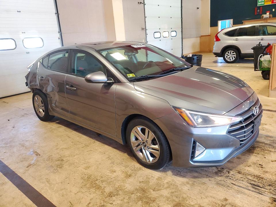 2019 Hyundai Elantra მანქანა იყიდება აუქციონზე, vin: KMHD84LFXKU874543, აუქციონის ნომერი: 71810546
