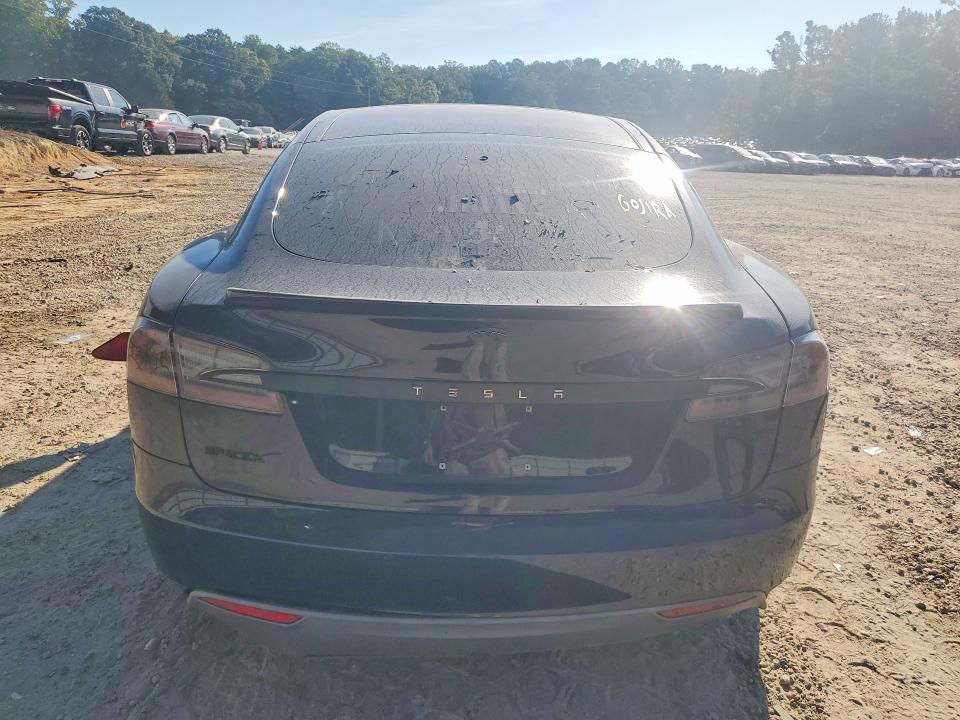 71178596 :رقم المزاد ، 5YJSA1H17EFP35169 vin ، 2014 Tesla Model S مزاد بيع