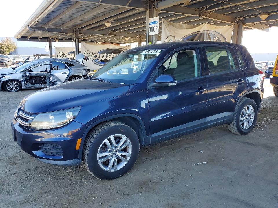 Auction sale of the 2012 Volkswagen Tiguan, vin: WVGAV7AX4CW542421, lot number: 72001536
