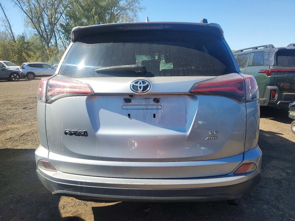 Продаж на аукціоні авто 2018 Toyota Rav4, vin: JTMBFREV0JJ229855, номер лоту: 71712266