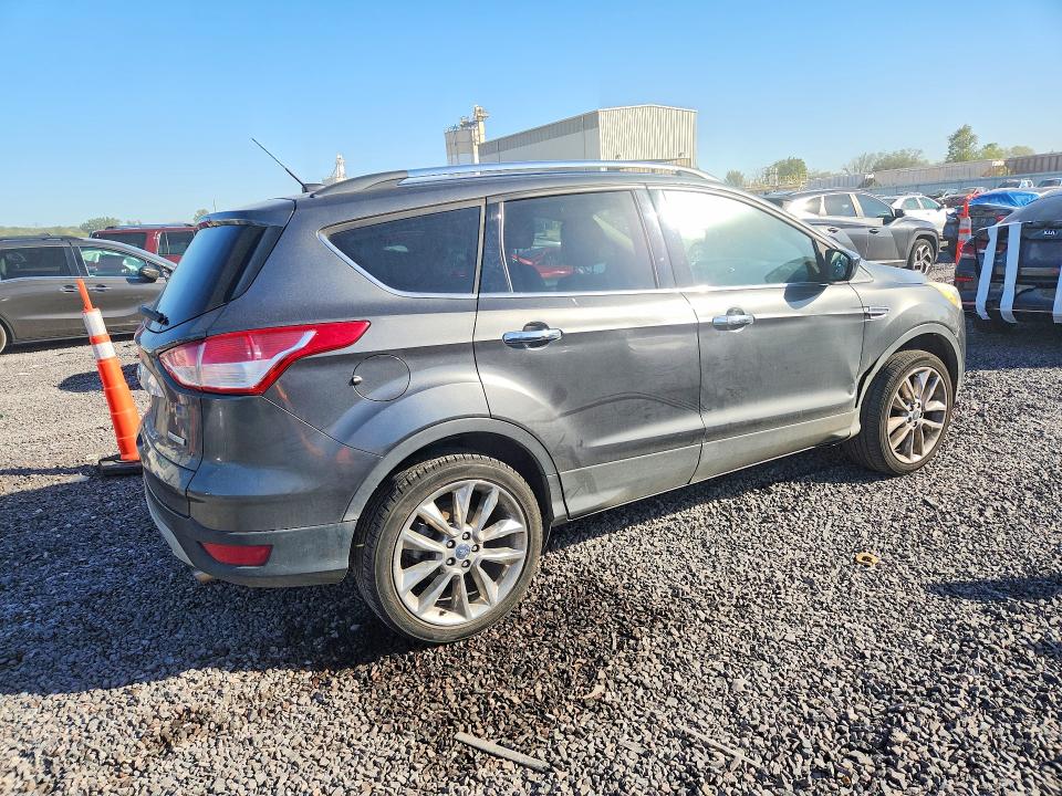 2015 Ford Escape მანქანა იყიდება აუქციონზე, vin: 1FMCU0GX8FUC34355, აუქციონის ნომერი: 71990646