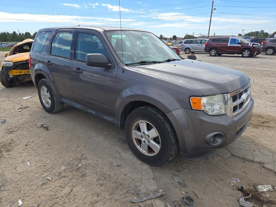 2012 Ford Escape მანქანა იყიდება აუქციონზე, vin: 1FMCU0C78CKC15687, აუქციონის ნომერი: 72244536