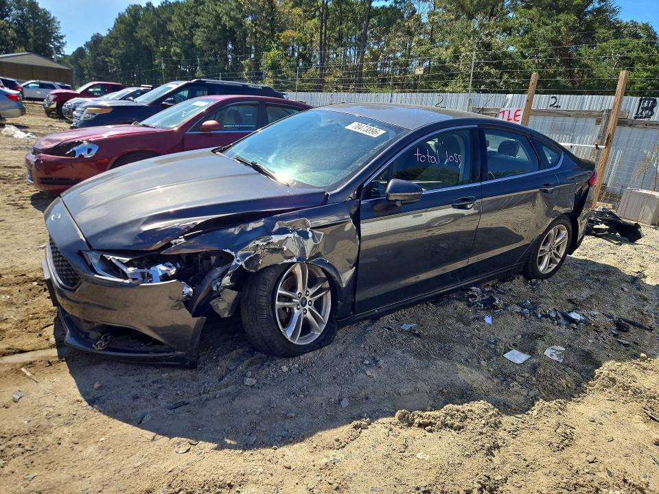 70473896 :رقم المزاد ، 3FA6P0UU6JR122243 vin ، 2018 Ford Fusion مزاد بيع