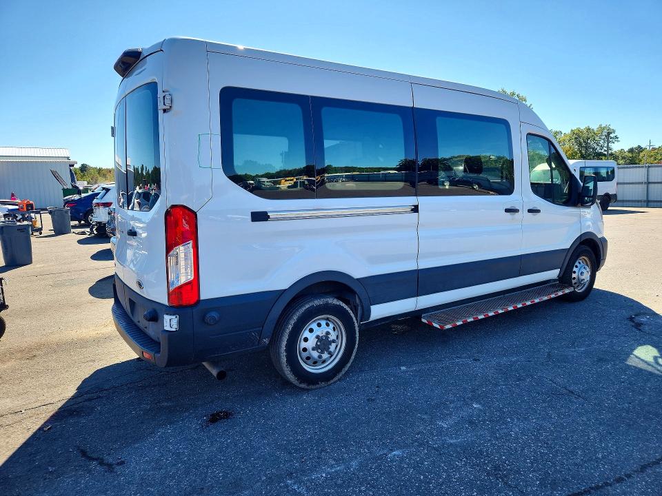 Продажа на аукционе авто 2022 Ford Transit, vin: 1FTBR2C8XNKA75151, номер лота: 71353296