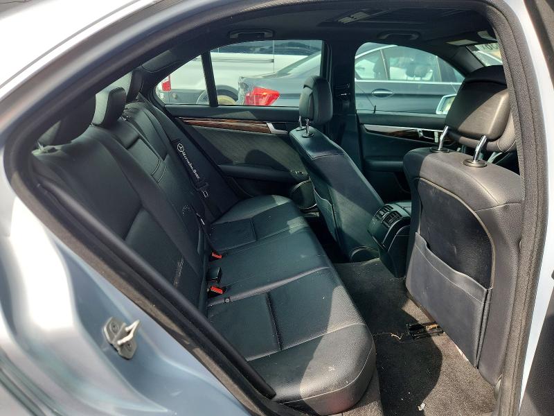 Продажа на аукционе авто 2013 Mercedes-benz C, vin: WDDGF8AB4DA832457, номер лота: 71838636