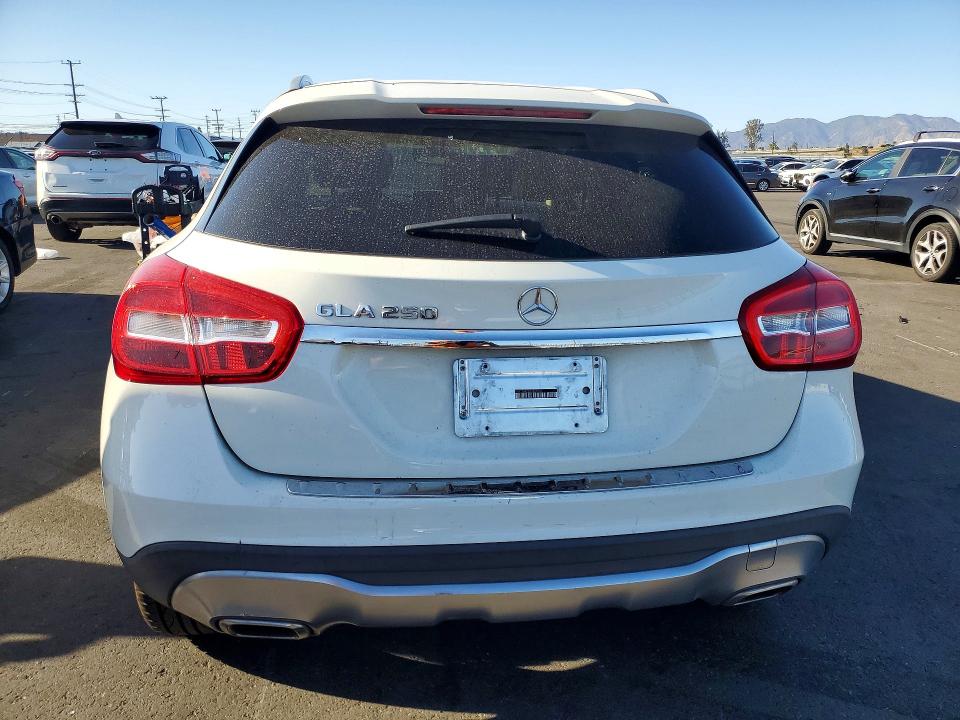 2018 Mercedes-benz Gla მანქანა იყიდება აუქციონზე, vin: WDCTG4EB9JJ403202, აუქციონის ნომერი: 73365116