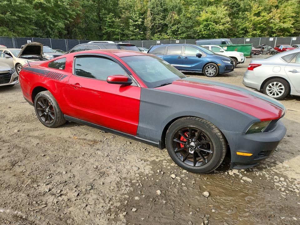 72442436 :رقم المزاد ، 1ZVBP8AN1A5123224 vin ، 2010 Ford Mustang مزاد بيع