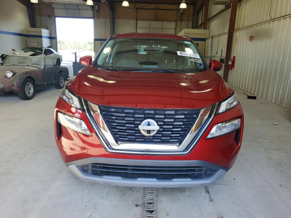 70997986 :رقم المزاد ، 5N1BT3BA9PC944018 vin ، 2023 Nissan Rogue مزاد بيع