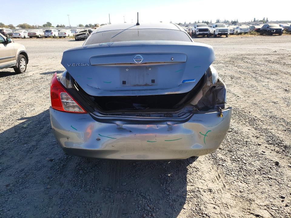 2014 Nissan Versa მანქანა იყიდება აუქციონზე, vin: 3N1CN7AP1EL824699, აუქციონის ნომერი: 72311016