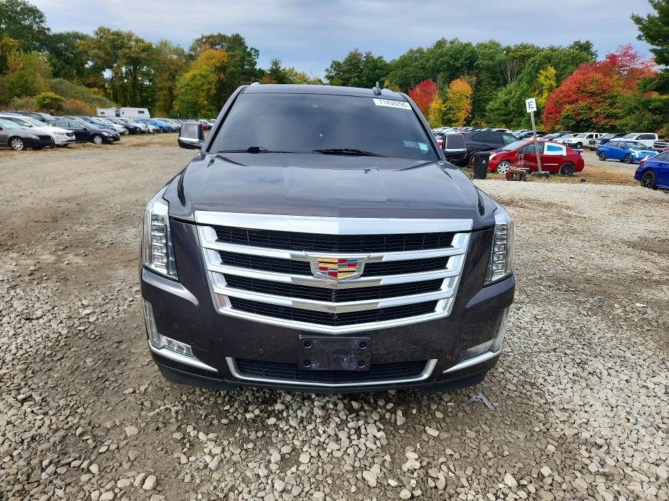 Продажа на аукционе авто 2017 Cadillac Escalade, vin: 1GYS4BKJ1HR211739, номер лота: 71438296