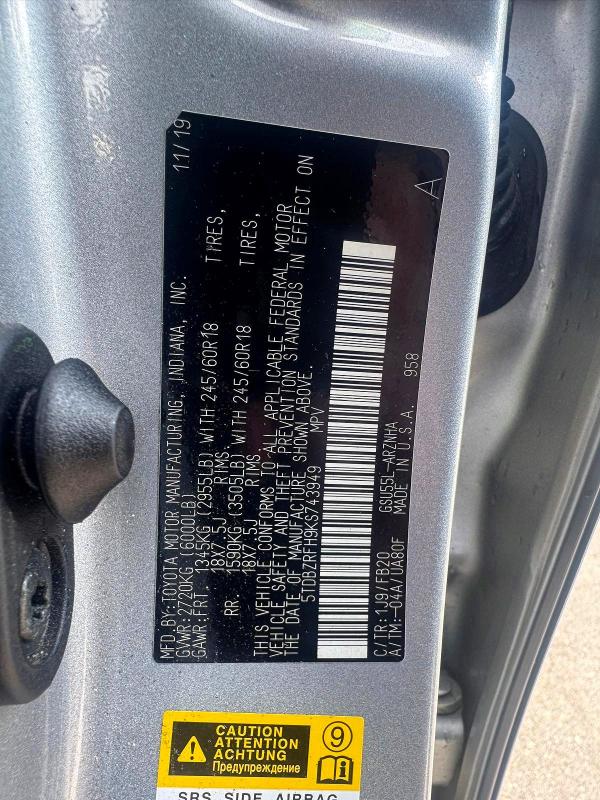 71778236 :رقم المزاد ، 5TDBZRFH9KS743949 vin ، 2019 Toyota Highlander مزاد بيع