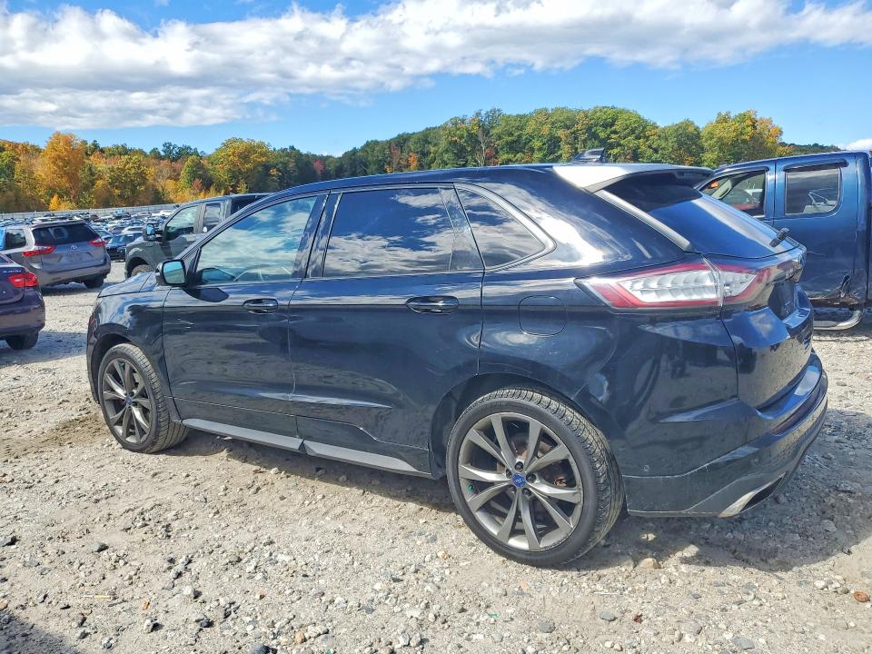 71157576 :رقم المزاد ، 2FMPK4AP5HBB71165 vin ، 2017 Ford Edge مزاد بيع
