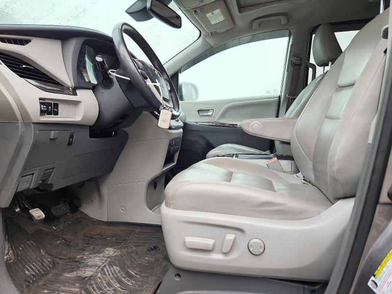 2018 Toyota Sienna მანქანა იყიდება აუქციონზე, vin: 5TDDZ3DCXJS196802, აუქციონის ნომერი: 71671236