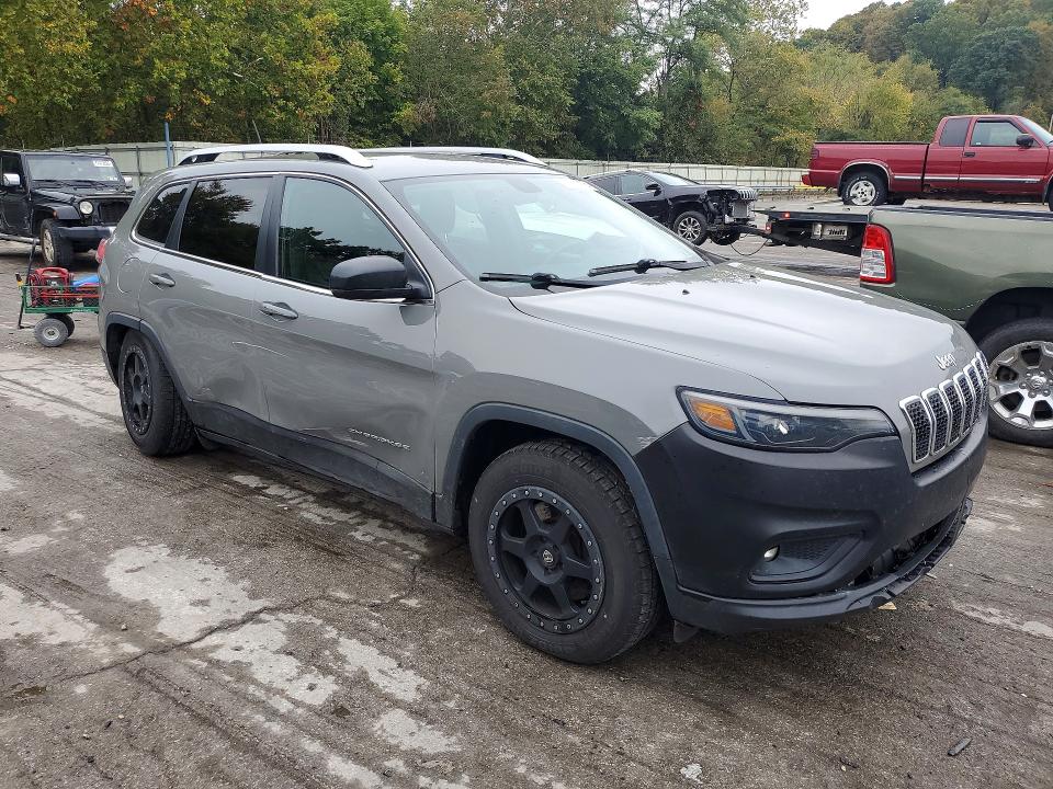 71532416 :رقم المزاد ، 1C4PJMLB1KD482294 vin ، 2019 Jeep Cherokee مزاد بيع