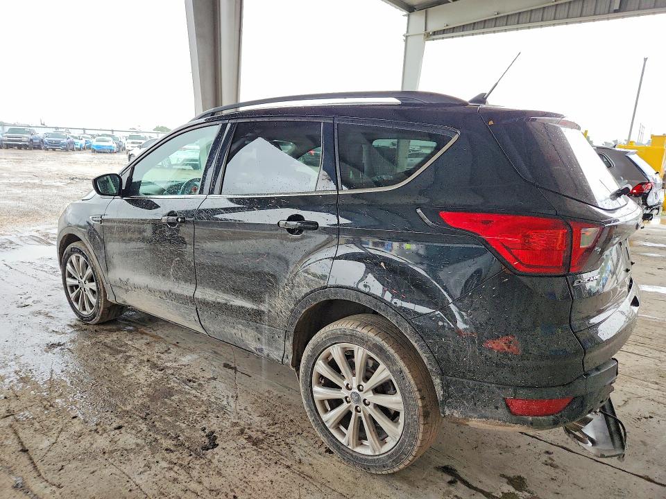 Продаж на аукціоні авто 2019 Ford Escape, vin: 1FMCU9HDXKUB40402, номер лоту: 71040916