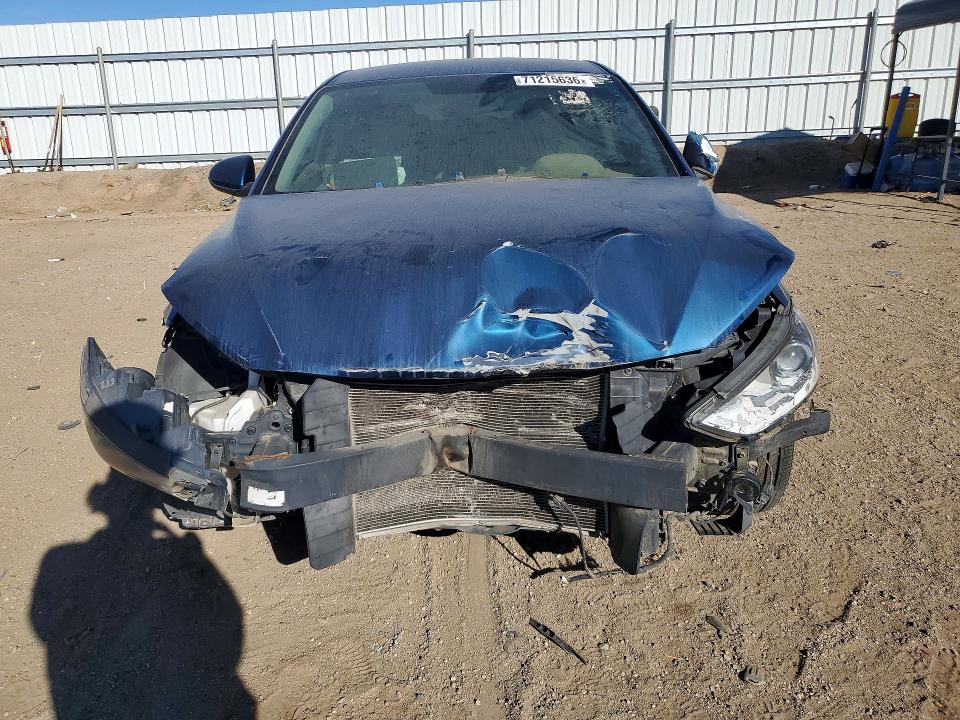 2017 Hyundai Elantra მანქანა იყიდება აუქციონზე, vin: 5NPD84LF4HH190997, აუქციონის ნომერი: 71215636