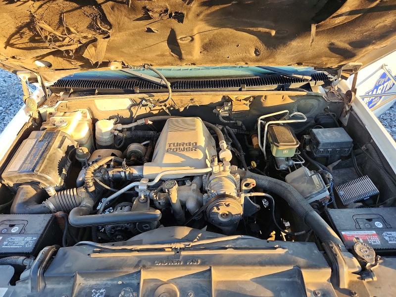 72013336 :رقم المزاد ، 1GBJC34F9YF422843 vin ، 2000 Chevrolet Gmt-400 مزاد بيع