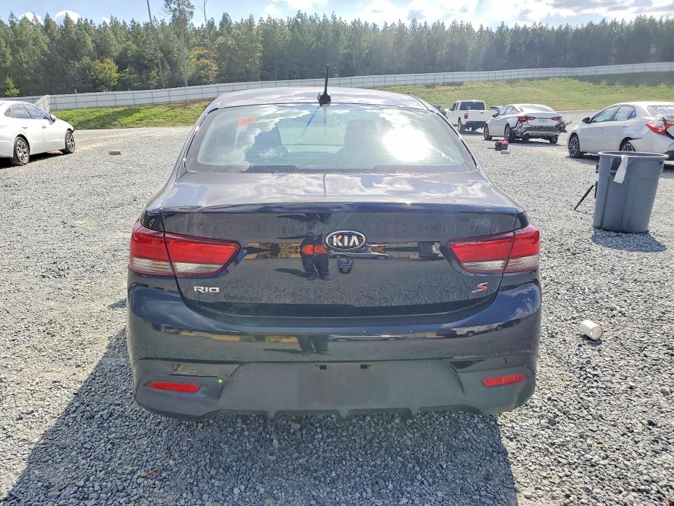 71735376 :رقم المزاد ، 3KPA24AB7JE144126 vin ، 2018 Kia Rio مزاد بيع