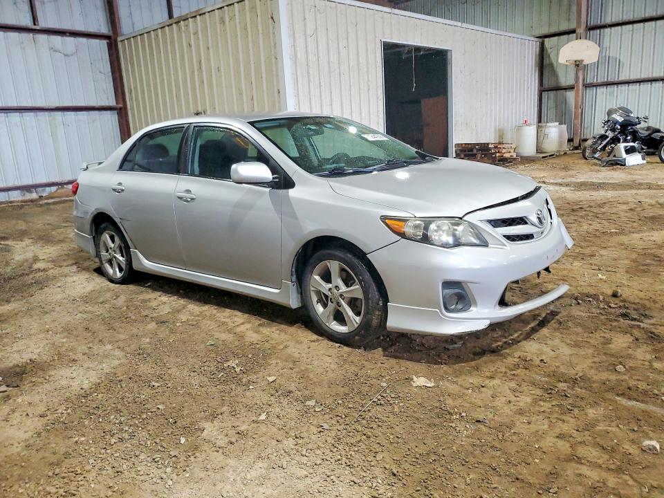 71244936 :رقم المزاد ، 2T1BU4EE5BC586972 vin ، 2011 Toyota Corolla مزاد بيع