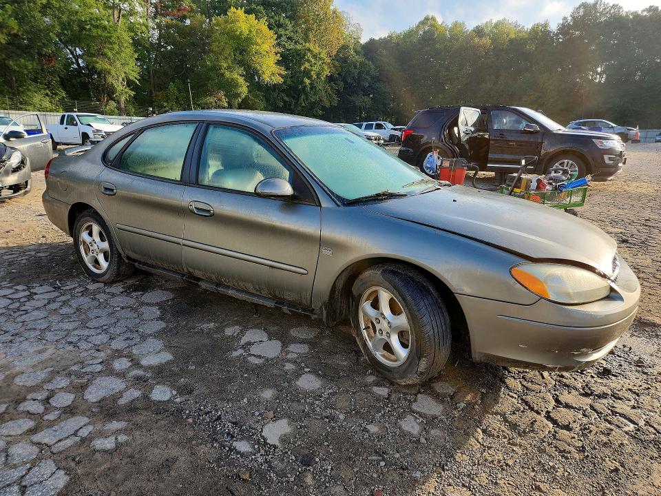 71476236 :رقم المزاد ، 1FAFP55S22A169484 vin ، 2002 Ford Taurus مزاد بيع