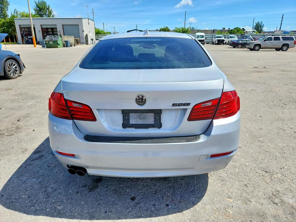 71964796 :رقم المزاد ، WBA5A5C5XED502793 vin ، 2014 Bmw 528 مزاد بيع
