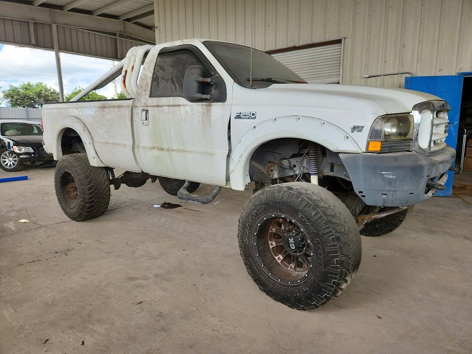 72879766 :رقم المزاد ، 1FTNF21LX1EC43005 vin ، 2001 Ford F250 مزاد بيع