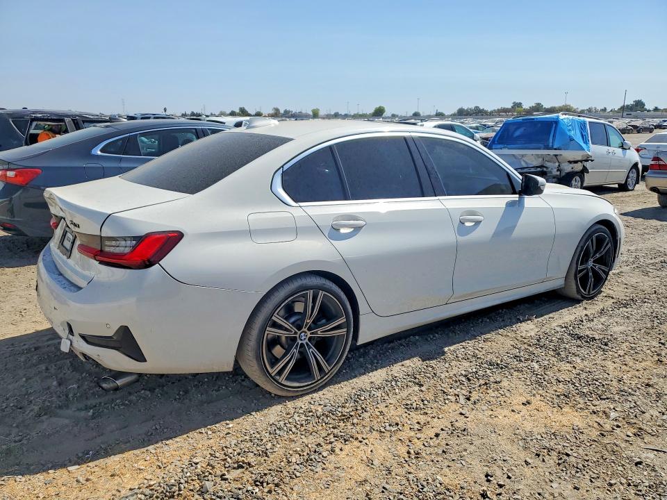 70377516 :رقم المزاد ، 3MW5R1J06M8C06870 vin ، 2021 Bmw 330i مزاد بيع