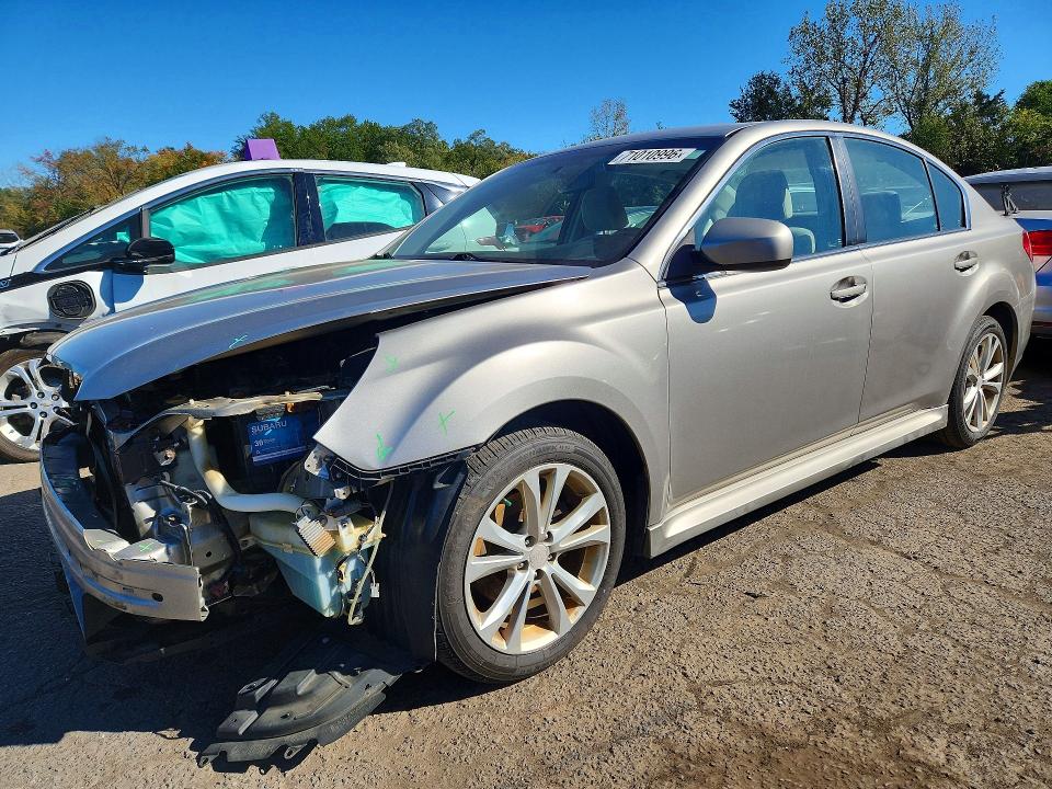 71010996 :رقم المزاد ، 4S3BMBF64E3020083 vin ، 2014 Subaru Legacy مزاد بيع