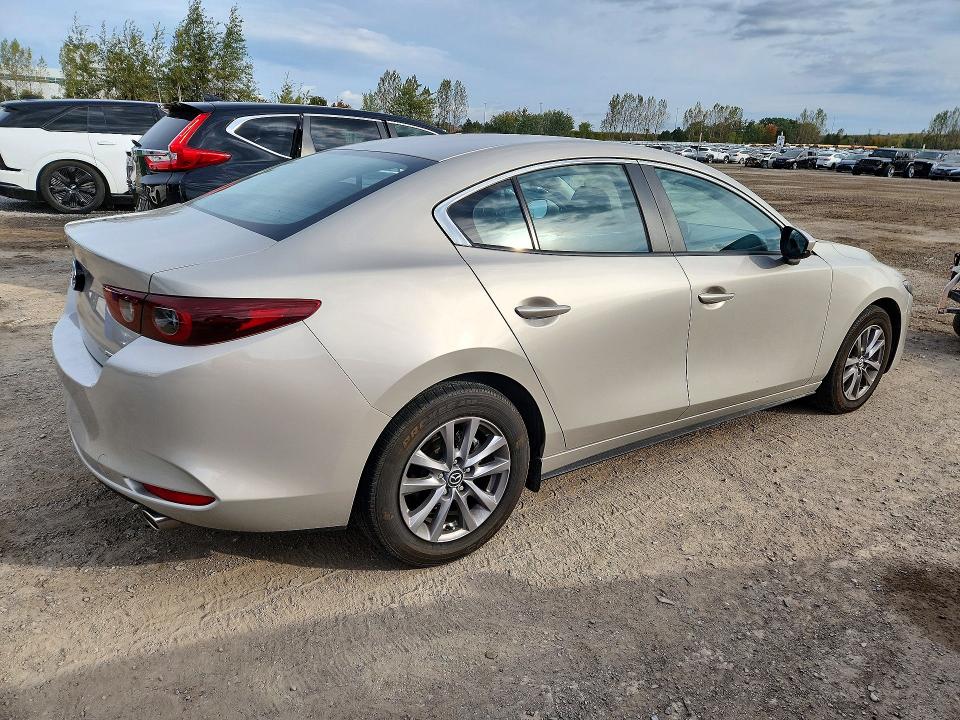 Продажа на аукционе авто 2022 Mazda 3, vin: JM1BPACL3N1510084, номер лота: 71625886