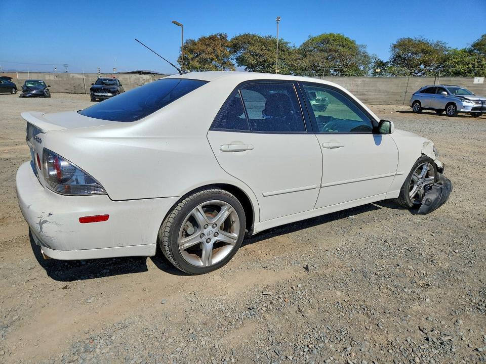 71521876 :رقم المزاد ، JTHBD192X40091922 vin ، 2004 Lexus Is مزاد بيع