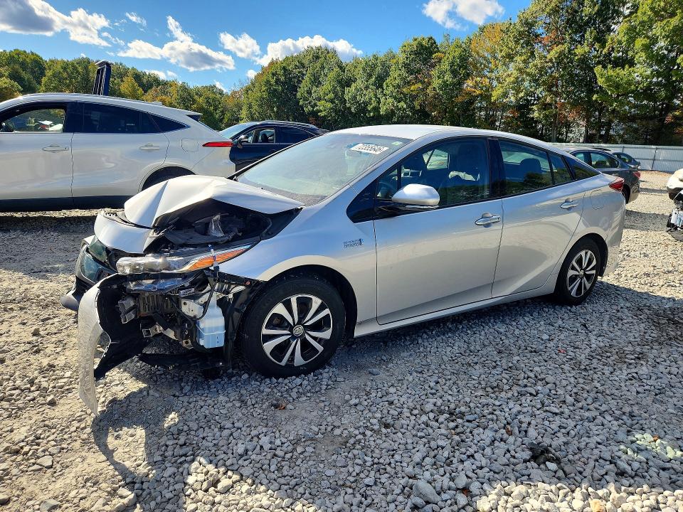 Продаж на аукціоні авто 2017 Toyota Prius Prime, vin: JTDKARFP2H3050651, номер лоту: 72355646