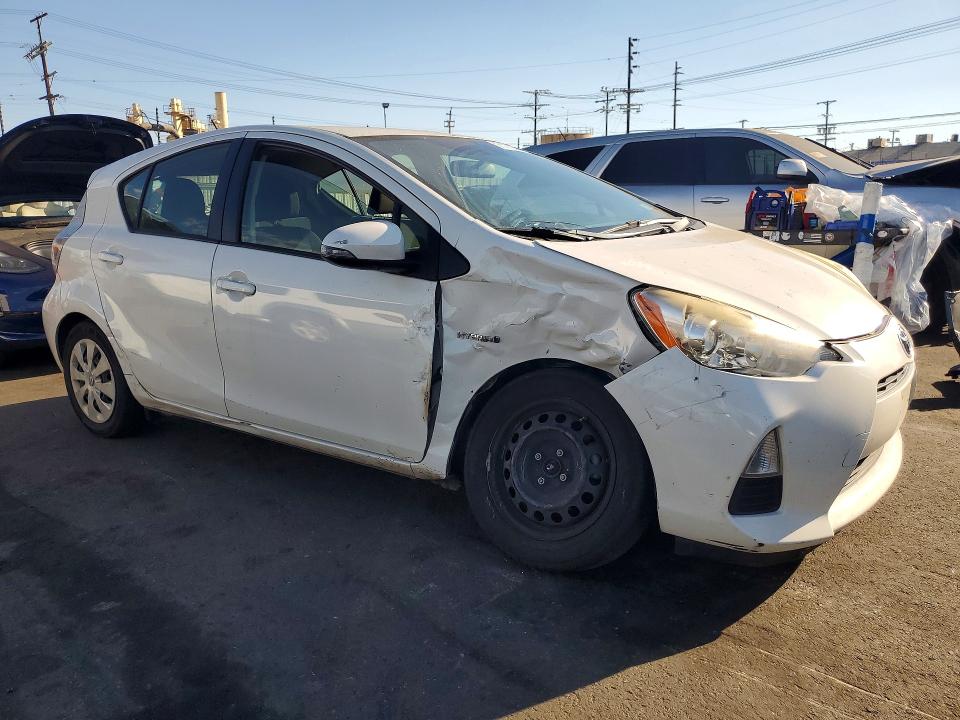 2012 Toyota Prius C მანქანა იყიდება აუქციონზე, vin: JTDKDTB37C1015681, აუქციონის ნომერი: 71772316