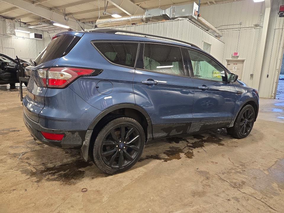 Продажа на аукционе авто 2018 Ford Escape, vin: 1FMCU9GD0JUA72093, номер лота: 73308286