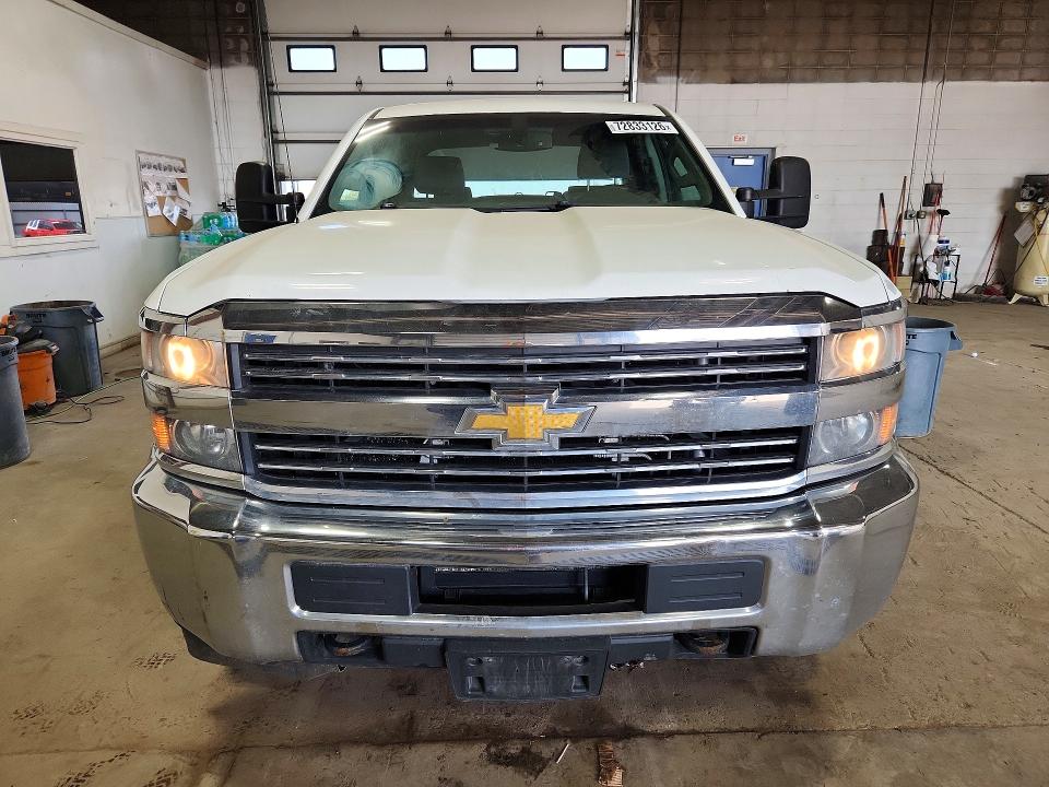 72833126 :رقم المزاد ، 1GC4KYCG2FF154590 vin ، 2015 Chevrolet Silverado مزاد بيع