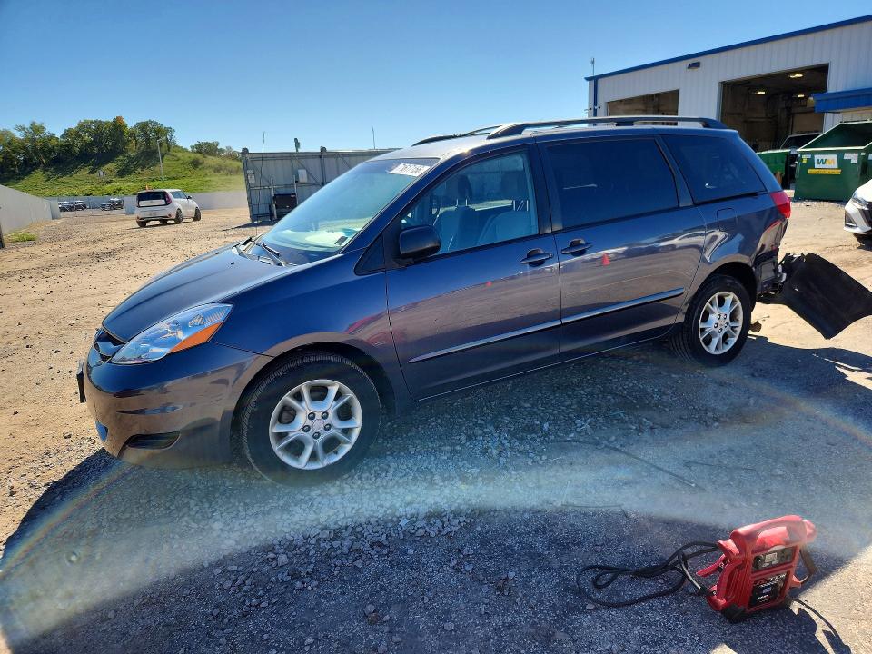 Продажа на аукционе авто 2006 Toyota Sienna, vin: 5TDBA23C96S061053, номер лота: 71617156