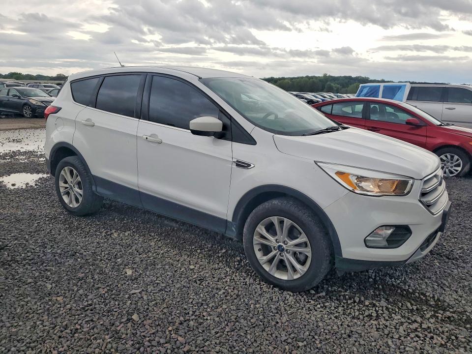 71487086 :رقم المزاد ، 1FMCU9GD0KUA65453 vin ، 2019 Ford Escape مزاد بيع