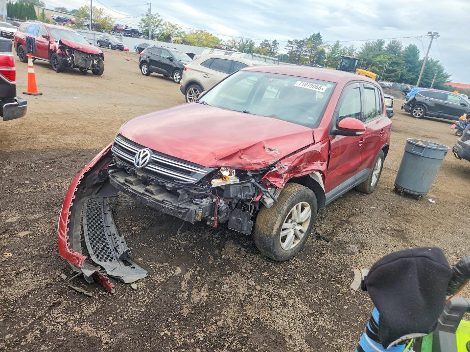 71079066 :رقم المزاد ، WVGBV3AX8DW070450 vin ، 2013 Volkswagen Tiguan مزاد بيع