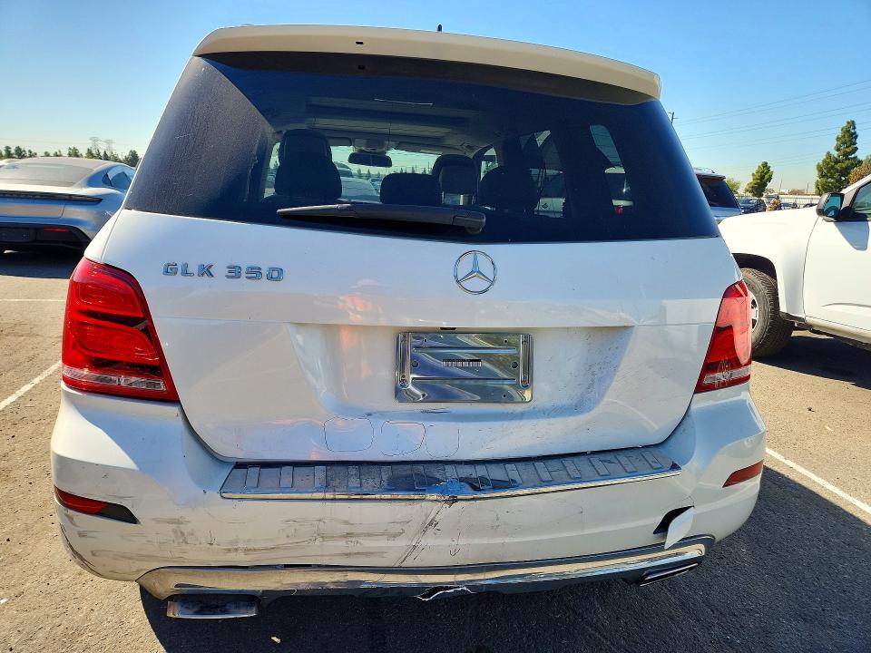 Продаж на аукціоні авто 2015 Mercedes-benz Glk, vin: WDCGG5HB8FG427580, номер лоту: 71821266