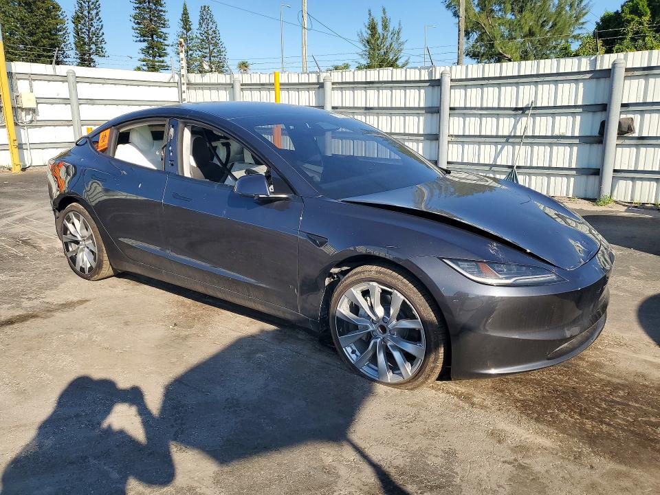 Продажа на аукционе авто 2025 Tesla Model 3, vin: 5YJ3E1EA9SF024730, номер лота: 72968536