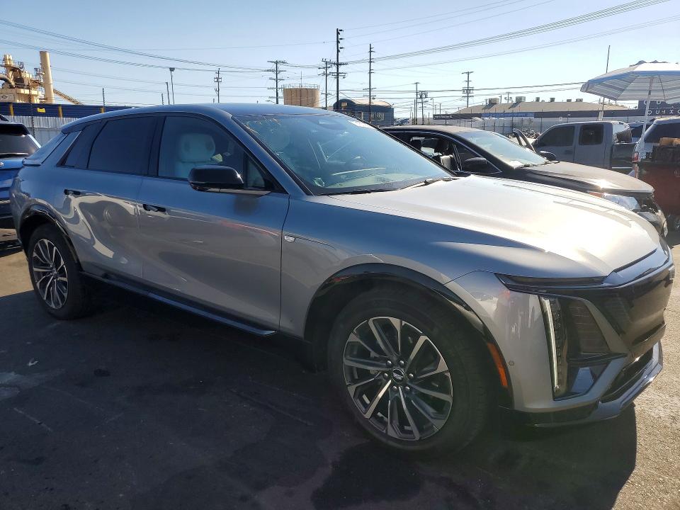 72167186 :رقم المزاد ، 1GYKPWRL0SZ302577 vin ، 2025 Cadillac Lyriq مزاد بيع