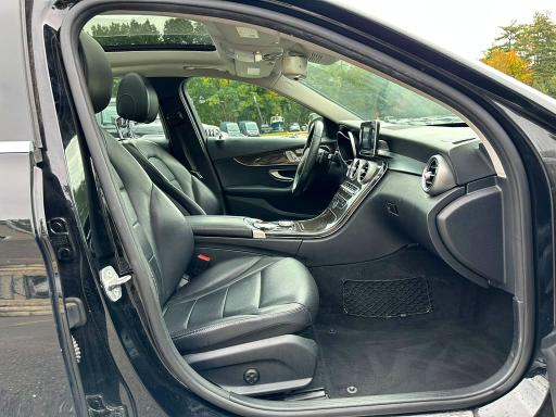70369826 :رقم المزاد ، 55SWF4KB2HU205166 vin ، 2017 Mercedes-benz C مزاد بيع