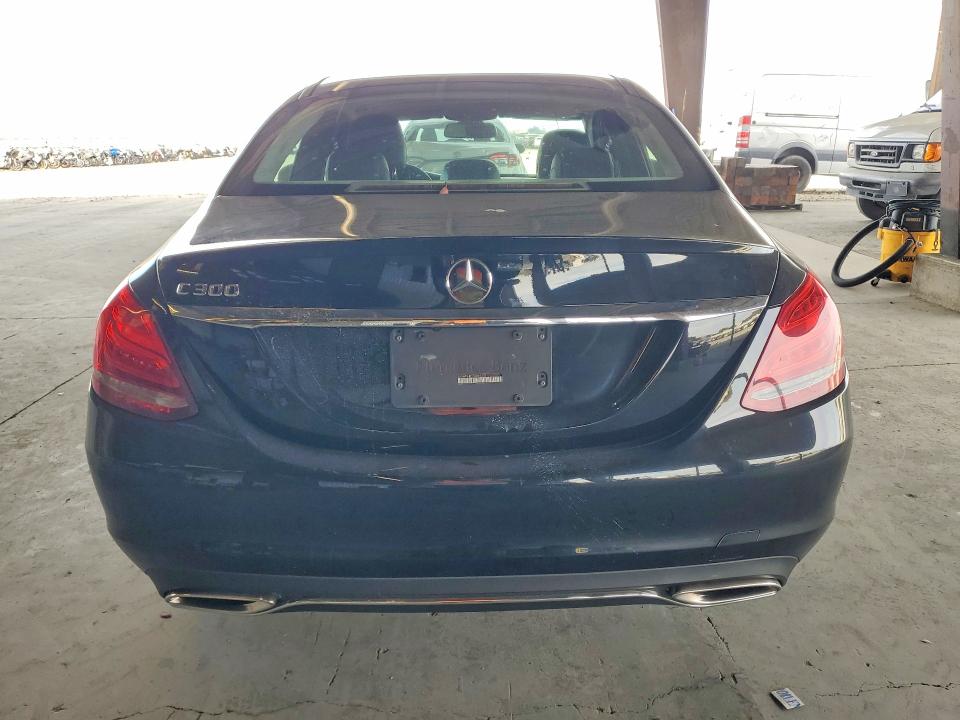 71713176 :رقم المزاد ، 55SWF4JB1FU064332 vin ، 2015 Mercedes-benz C مزاد بيع