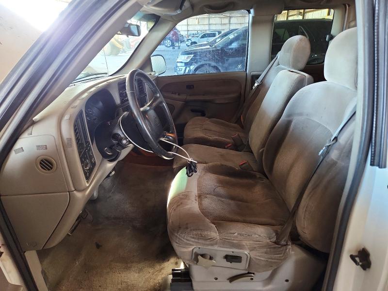 71622316 :رقم المزاد ، 2GCEC19T3Y1113618 vin ، 2000 Chevrolet Silverado مزاد بيع
