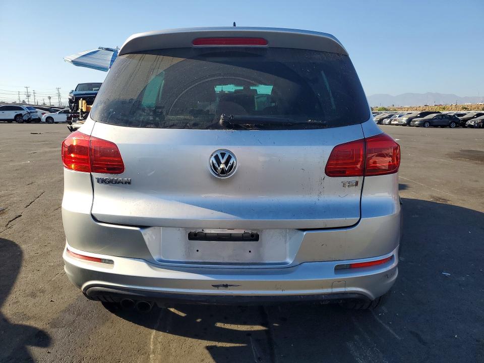 2016 Volkswagen Tiguan მანქანა იყიდება აუქციონზე, vin: WVGAV7AX1GW077232, აუქციონის ნომერი: 71623666
