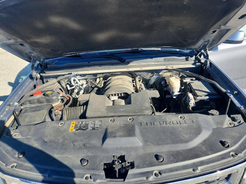 72640816 :رقم المزاد ، 1GNSKHKC1JR182191 vin ، 2018 Chevrolet Suburban مزاد بيع