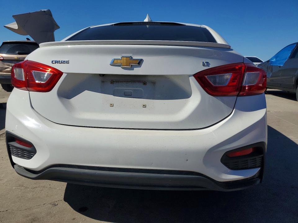 71731146 :رقم المزاد ، 1G1BE5SM3H7108275 vin ، 2017 Chevrolet Cruze مزاد بيع
