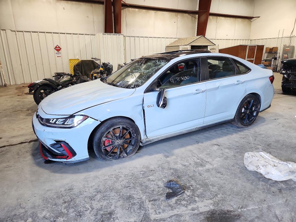 Auction sale of the 2025 Volkswagen Jetta, vin: 3VW2T7BU3SM069061, lot number: 72117126